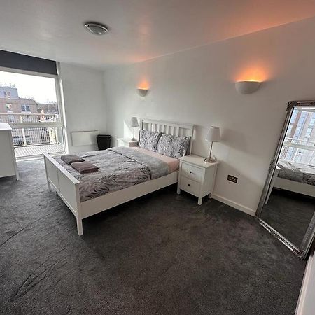 Recently Refurbished Apt Central Mk Free Parking Милтон-Кейнс Экстерьер фото